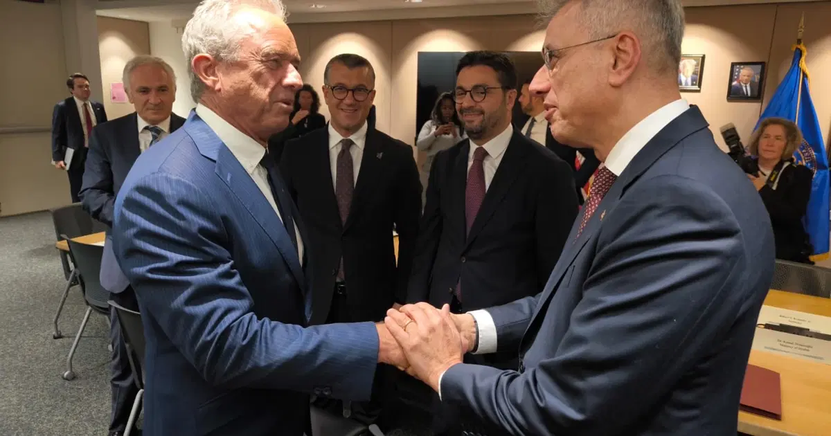 Sağlık Bakanı Memişoğlu, ABD'li mevkidaşıyla bir araya geldi