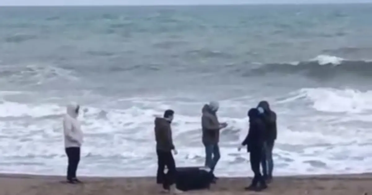 Kıyıya vuran çantadan uyuşturucu çıktı