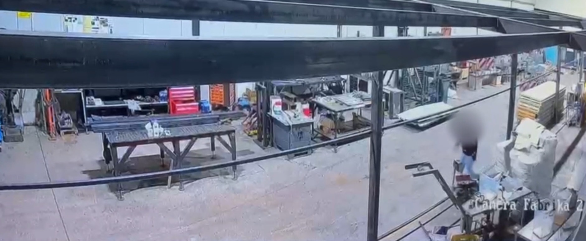 Sakarya'da iş yerlerinden hırsızlık yapan 2 şüpheli tutuklandı