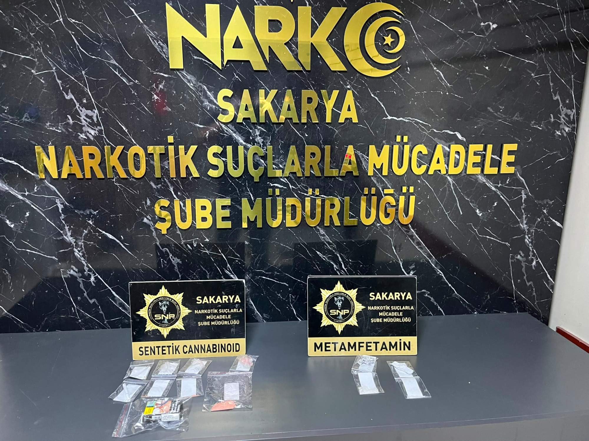 Sakarya'da uyuşturucu operasyonu. 5 gözaltı