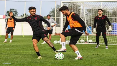 Konferans Ligi'nin lideri Samsunspor, Breidablik Kopavogur maçının hazırlıklarına başladı