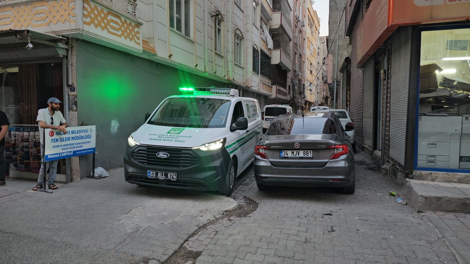 Apartmandaki kötü koku harekete geçirdi. 5 çocuk annesi ölü bulundu