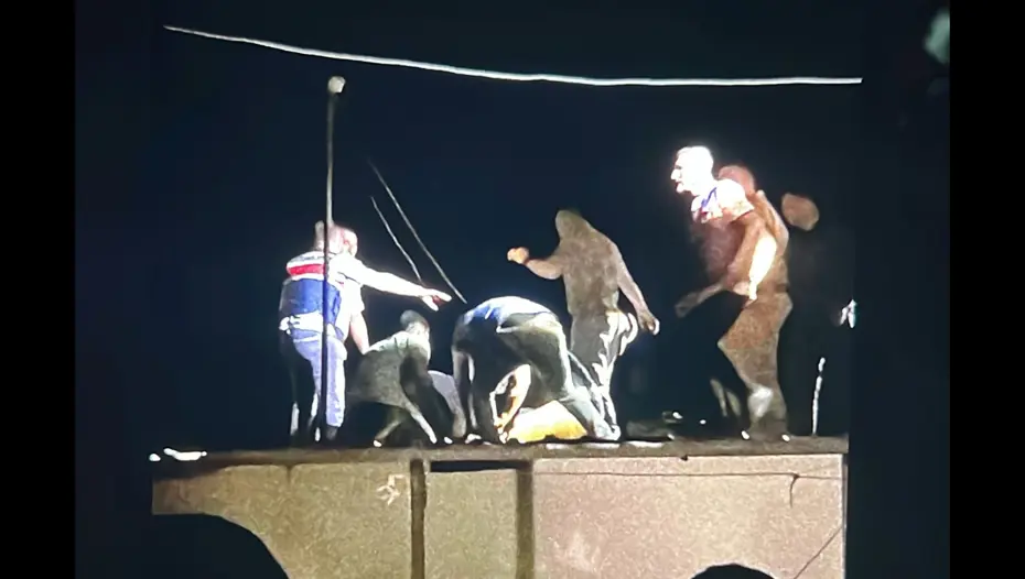 Kayıp çocuk 11 saat sonra evin damında ölü bulundu