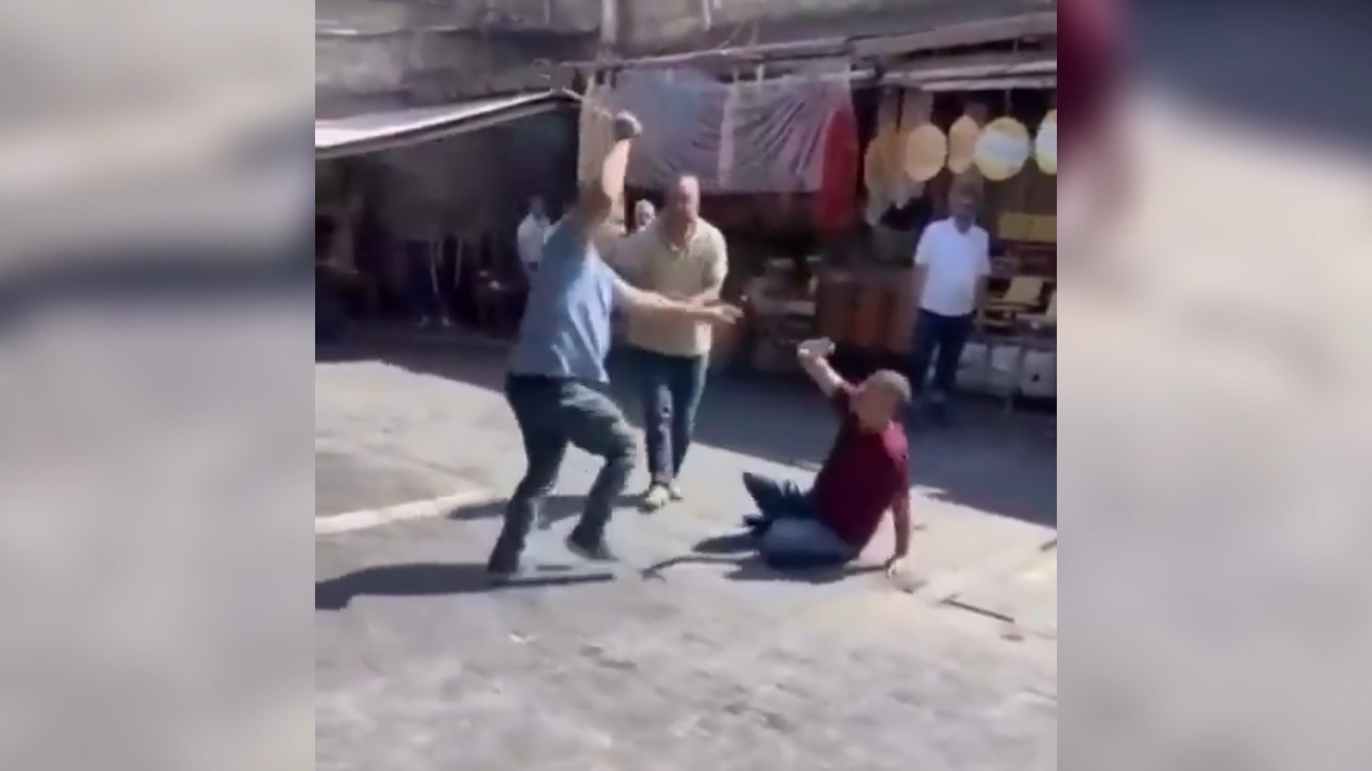 Tarihi çarşıda tartıştığı kişiyi sopayla yaraladı, tutuklandı
