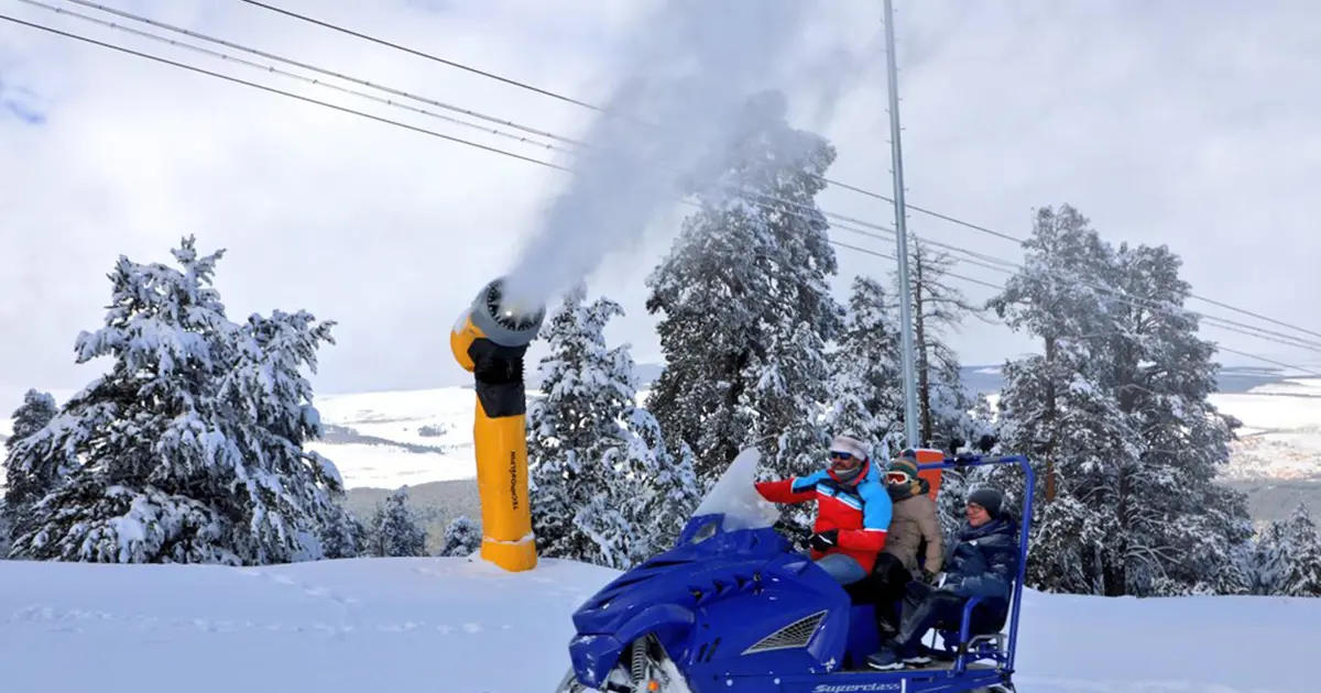 İklim krizine kar müdahalesi, makineler yapay kar üretiyor