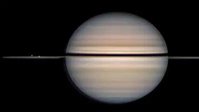 NASA'dan günün karesi: Dione ve Rhea Satürn halkasıyla hizalandı