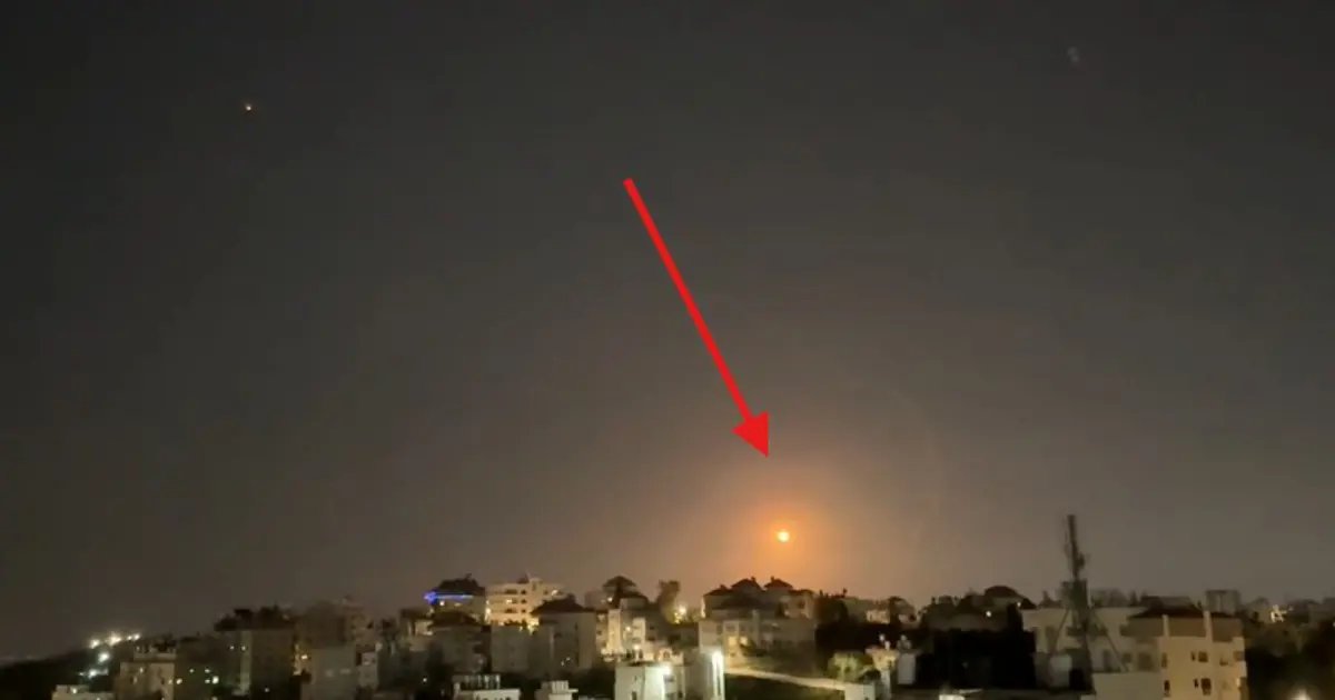 İran'dan İsrail'e misilleme! Füzeler Ramallah semalarında görüntülendi