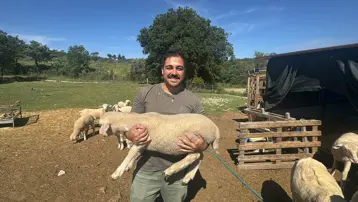 Şehir hayatını bırakıp hayvancılığa başladı "Anlatıldığı kadar zor değil"