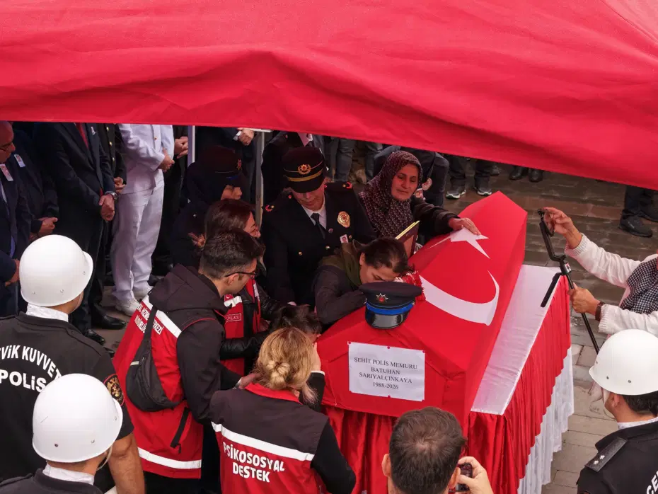 Şehit polis memuru, Giresun'da son yolculuğuna uğurlandı
