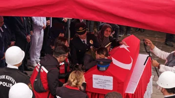 Şehit polis memuru, Giresun'da son yolculuğuna uğurlandı