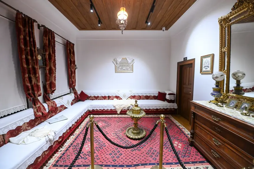 11 aydır restorasyondaydı: Atatürk'ün doğduğu ev ziyarete açıldı 10