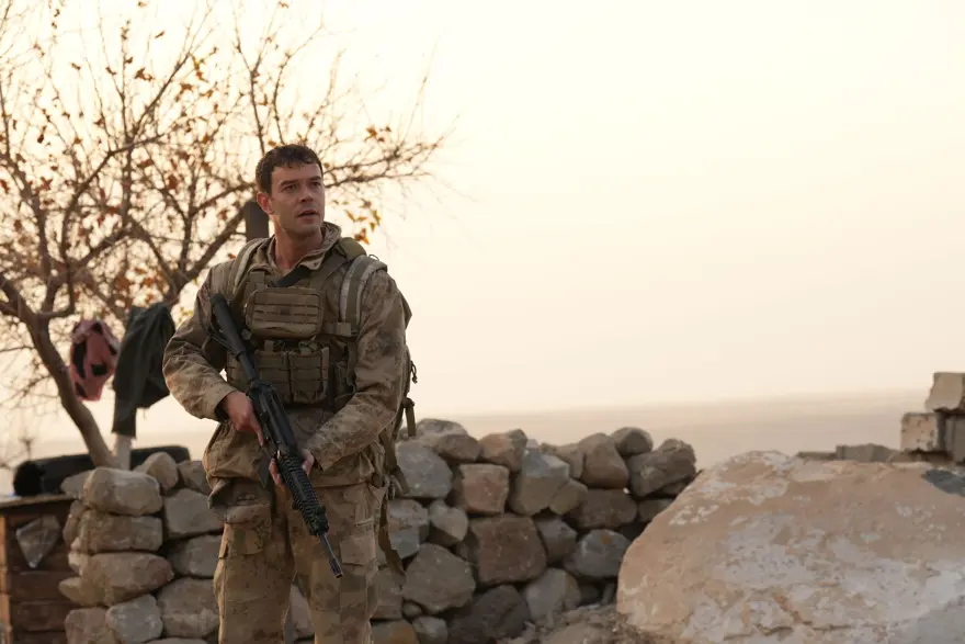 SÖZ DİZİSİNDE DE ÜNİFORMA GİYMİŞTİ 2