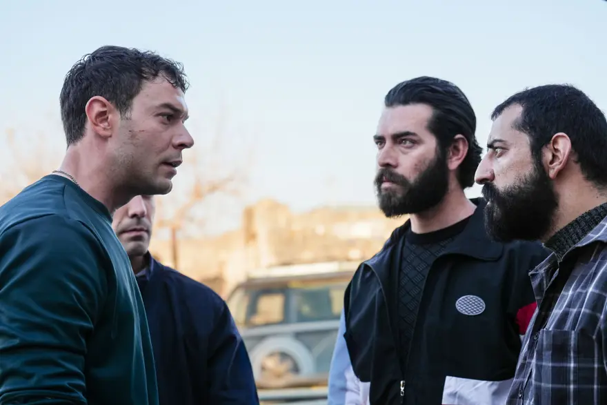 "EMİR VE BUYRUĞU YERİNE GETİRMEYE ADAMIŞ BİR ANTİKAHRAMAN" 3