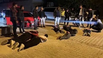 Şehri ayağa kaldırdılar: Art arda ihbarlar geldi, ters kelepçeyle gözaltına alındılar