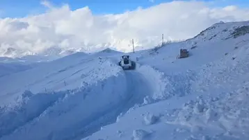 Şırnak’ta kar kalınlığı 2 metreyi geçti