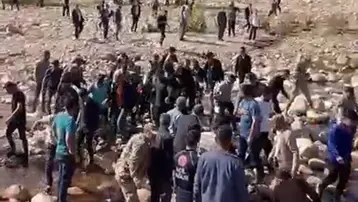 Serinlemek için dereye giren çocuk boğuldu