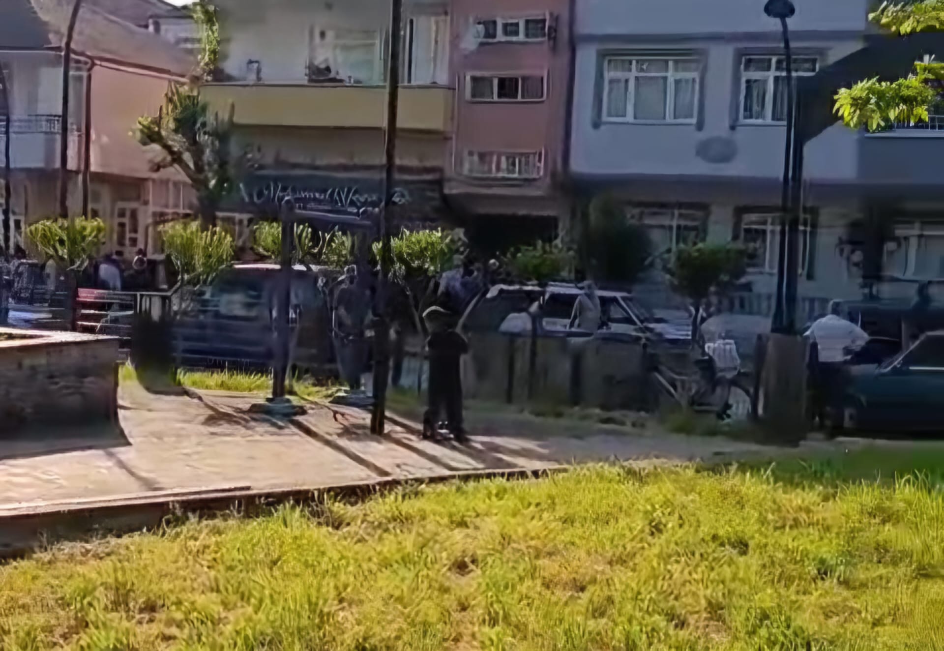 Sakarya'da kadına sokak ortasında silahlı saldırı