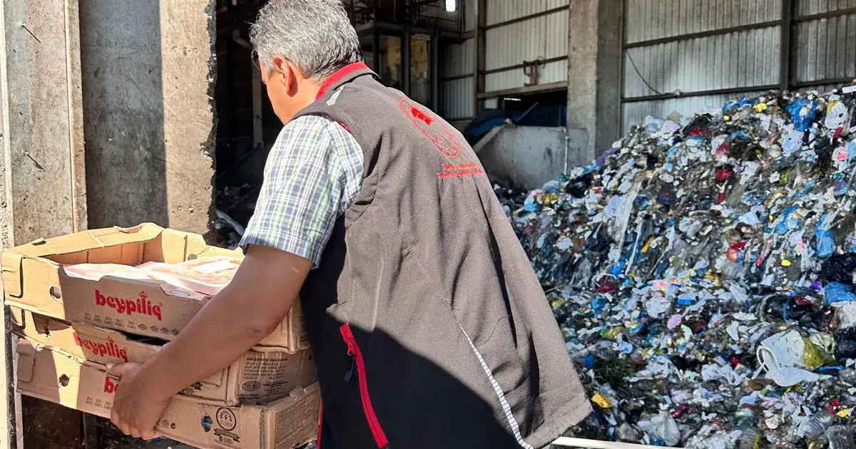 Denetimlerde 140 kilo tarihi geçmiş tavuk ele geçirildi