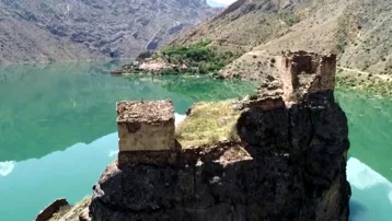 Baraj suları çekilince gün yüzüne çıktı. Orta Çağ'dan kaldığı tahmin ediliyor