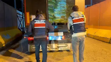 İhbar üzerine takip edildi, TIR'dan kilolarca uyuşturucu çıktı