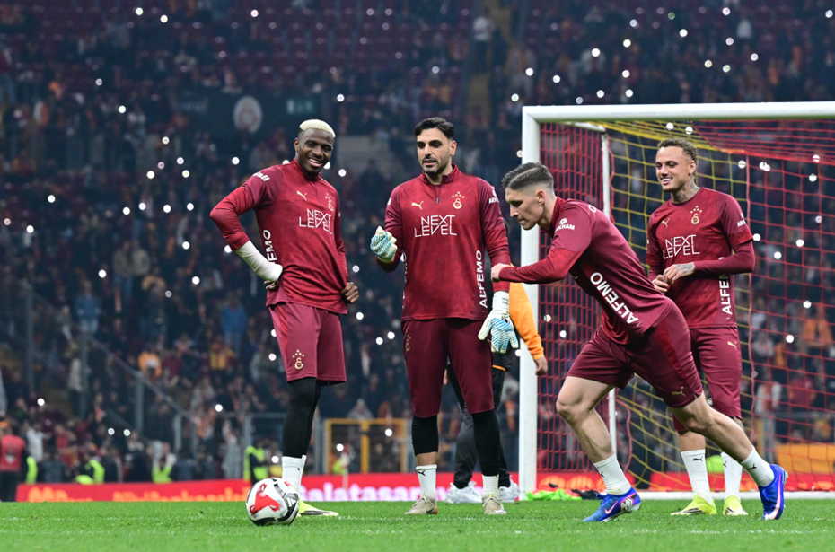 Galatasaray şampiyonluk için sahada. Samsunspor maçı 11'i belli oldu