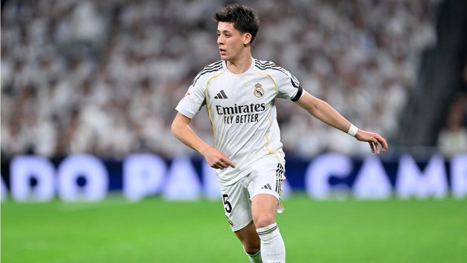 Arda Güler'den bir fantastik gol daha geliyordu, müthiş vuruş gol olmadı ama ayakta alkışlandı