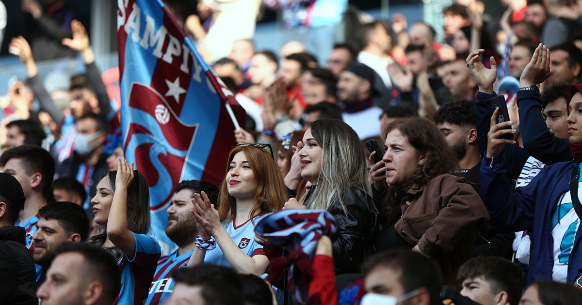 35 bin taraftar ceza aldı, 5 liralık ve 10 liralık biletlere hücum edildi