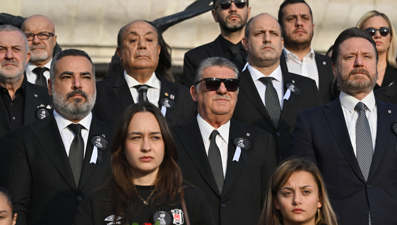 Beşiktaş'tan Dolmabahçe'de Atatürk anması