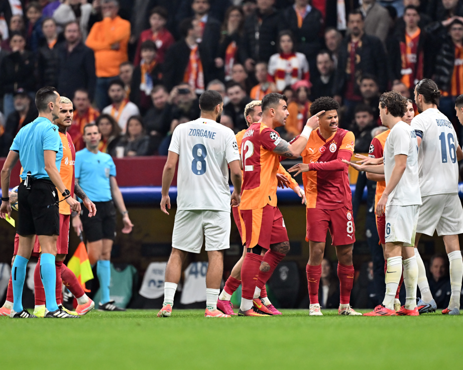 Spor yazarları Galatasaray maçını değerlendirdi: 