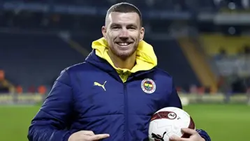 Fenerbahçe'nin eski yıldızı Edin Dzeko'nun yeni takımı belli oldu, 2. Lig'e gidiyor