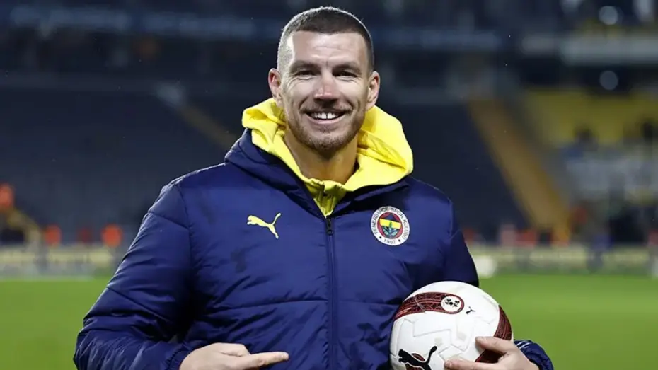Fenerbahçe’nin eski yıldızı Edin Dzeko’nun yeni takımı belli oldu, 2. Lig’e gidiyor