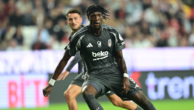 Beşiktaş'ın yıldızı Abraham: "Sezonun en iyi golünü attım"