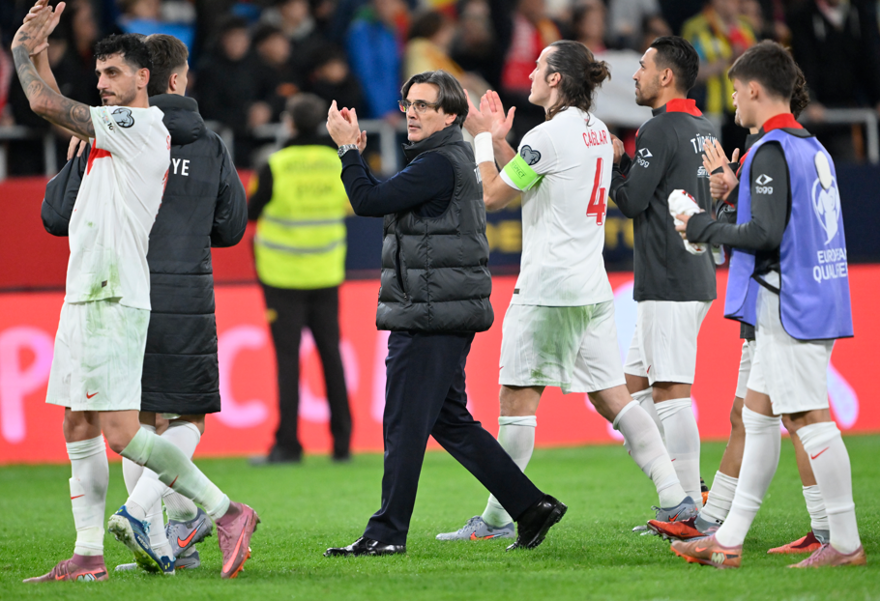 DÖRT KURTARIŞLA ARKADAŞLARINI OYUNDA TUTTU 1