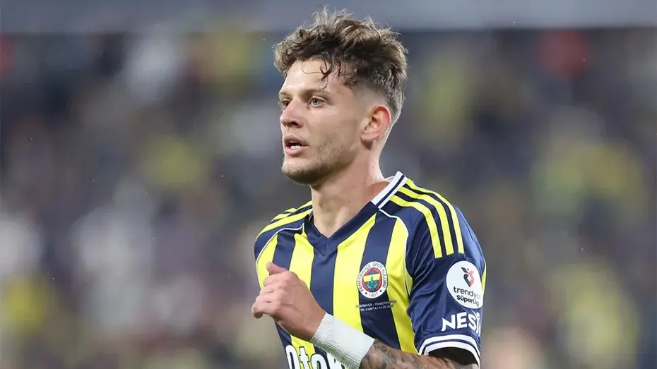 Fenerbahçe’de bir ayrılık daha resmileşiyor, imza için uçtu