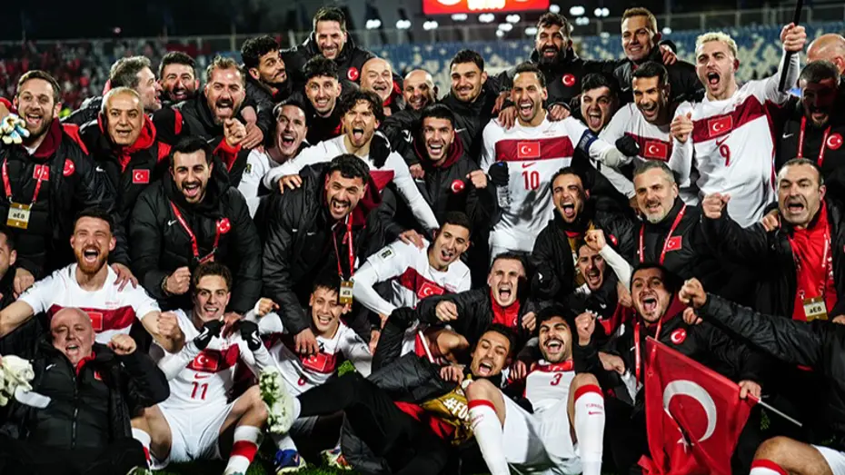 Millilerde maç sonu büyük coşku. 