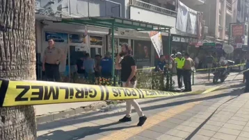 Uzaklaştırma kararına rağmen eşini öldürüp intihar etti