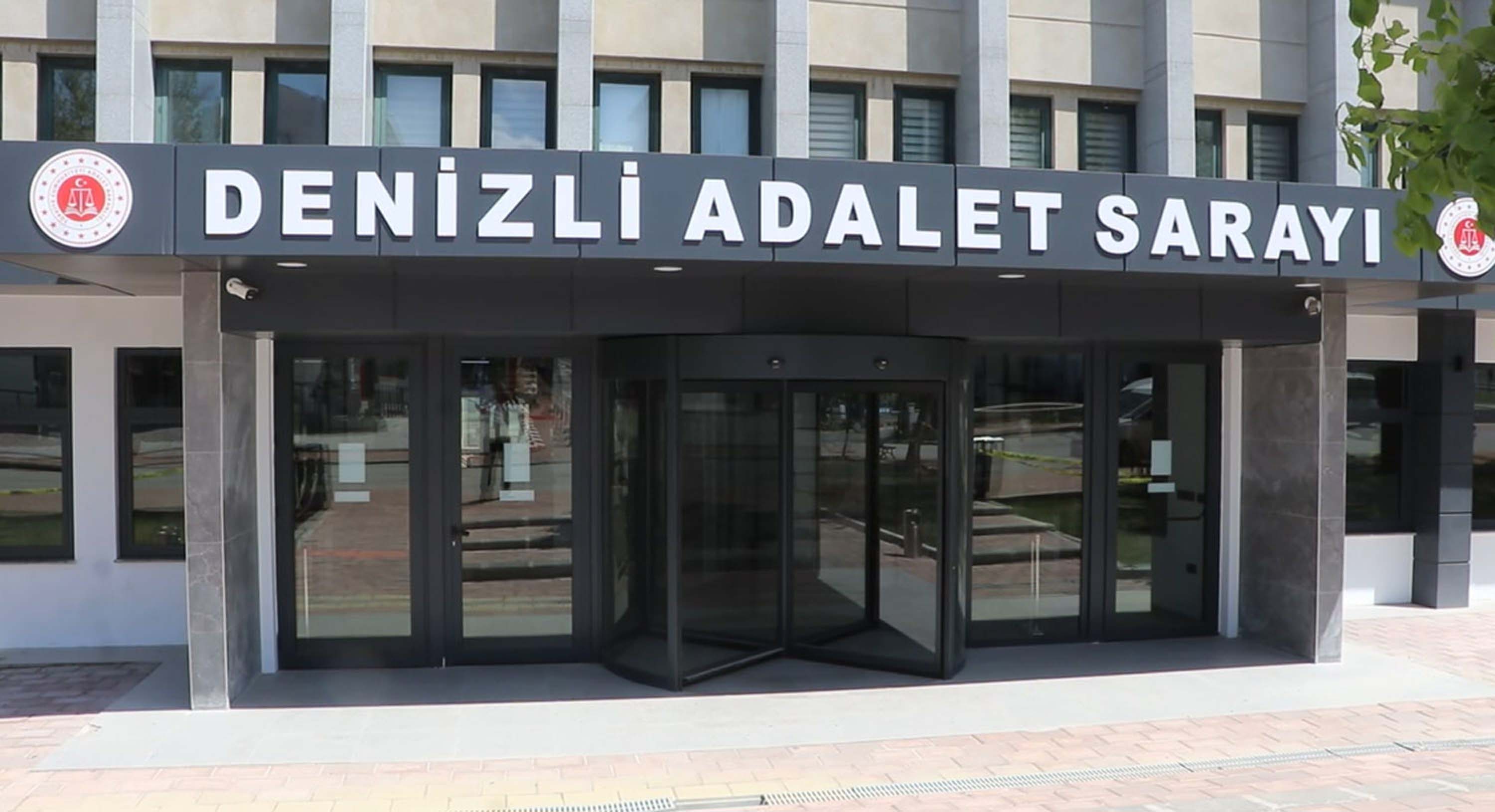 Tartıştığı kardeşlerden birini öldürdü, diğerini yaraladı