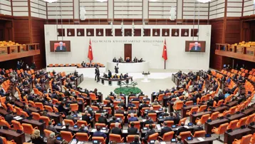 Meclis okul saldırılarını araştıracak