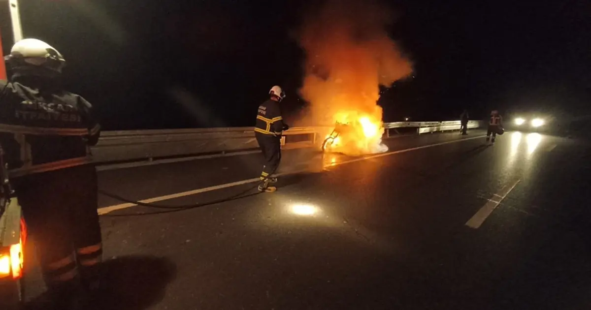 Tokat'ta seyir halindeki motosiklet alev aldı