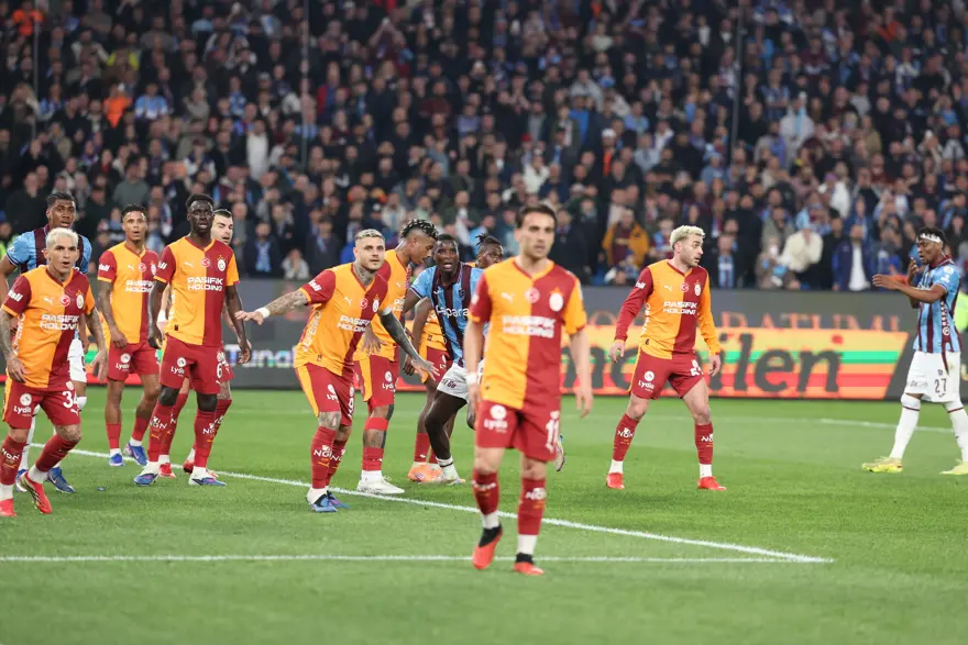 AKGÜN: "AĞZA ALINMAYACAK KÜFÜRLER" 5 AKGÜN: "AĞZA ALINMAYACAK KÜFÜRLER" 5