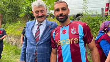 Trabzon'da belediye başkanından Salah'ı gülümseten teklif