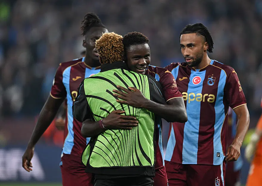 Beşiktaş 15. sıraya yükseldi, Trabzonspor 2. puan kazandı