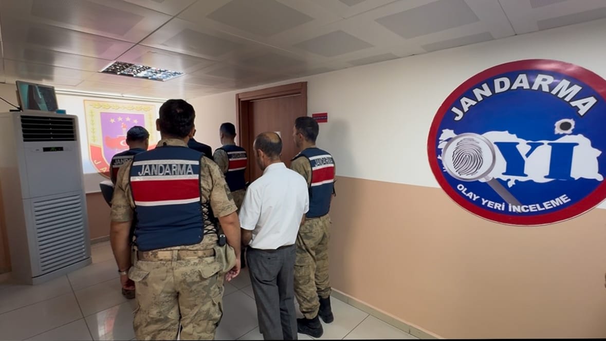 5 ilde ikamet ve vatandaşlık dolandırıcılığı operasyonu