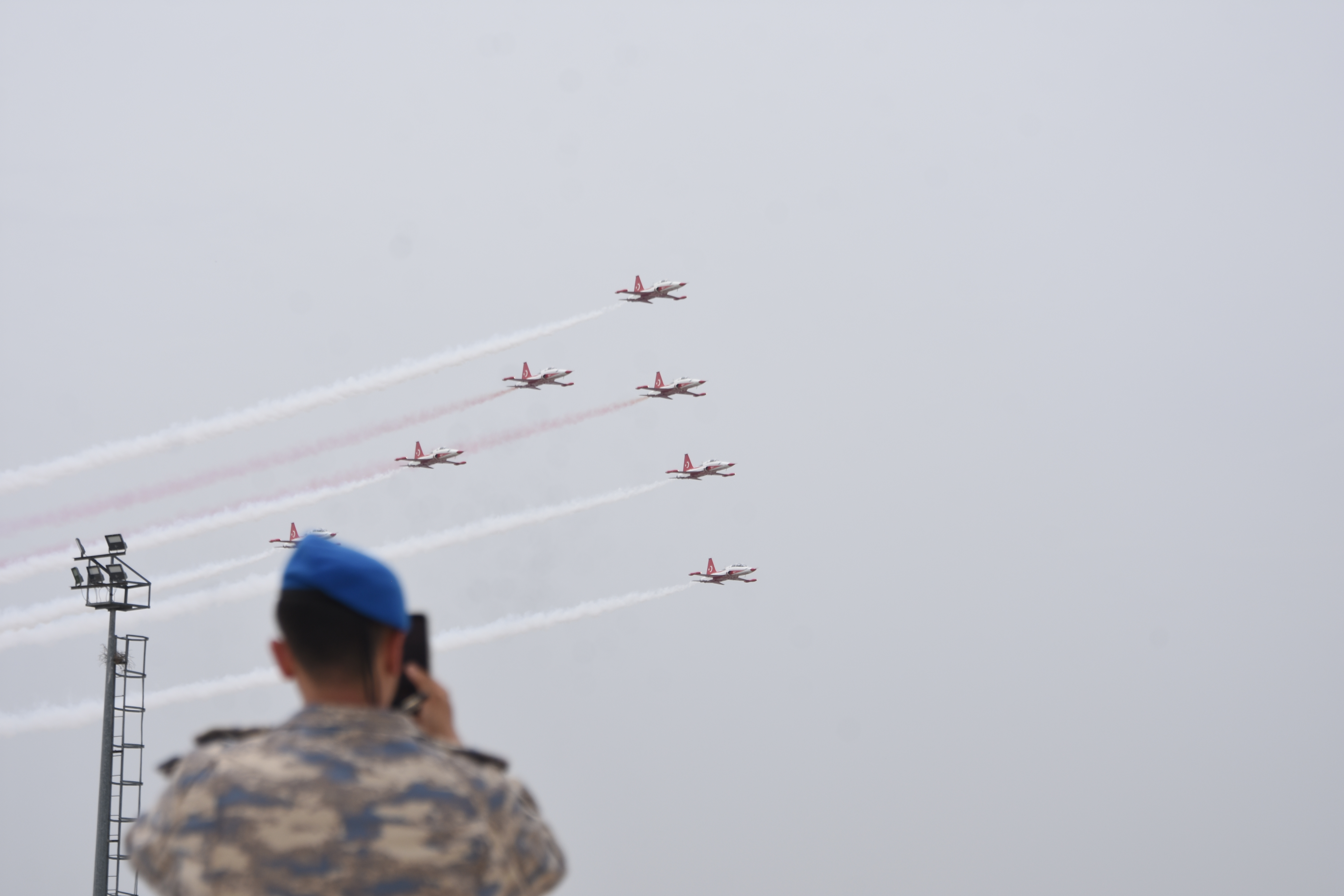 Türk Yıldızları ve SOLOTÜRK’ten 23 Nisan özel gösterisi