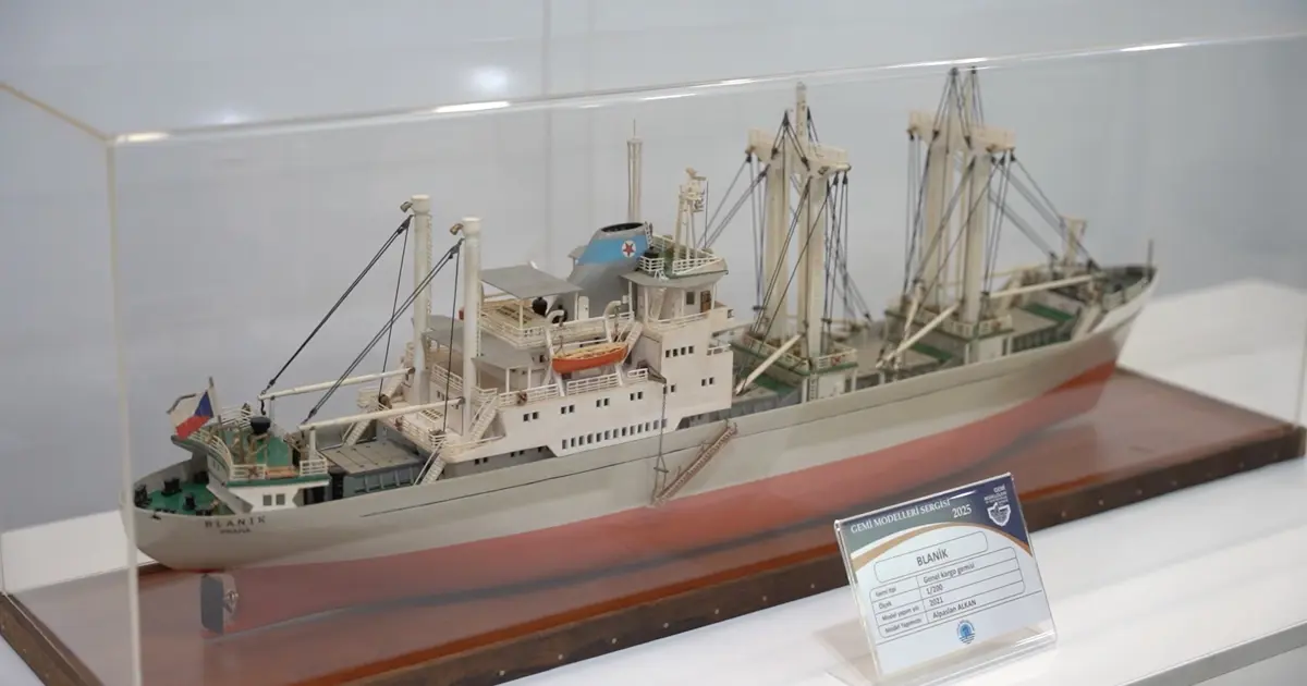 Tuzla'da "Geleneksel Gemi Modelleri Sergisi" açıldı