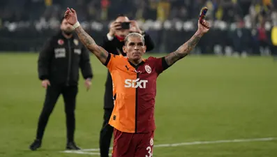 Galatasaray'da Fenerbahçe derbisinin en deneyimlileri Torreira ve Barış Alper