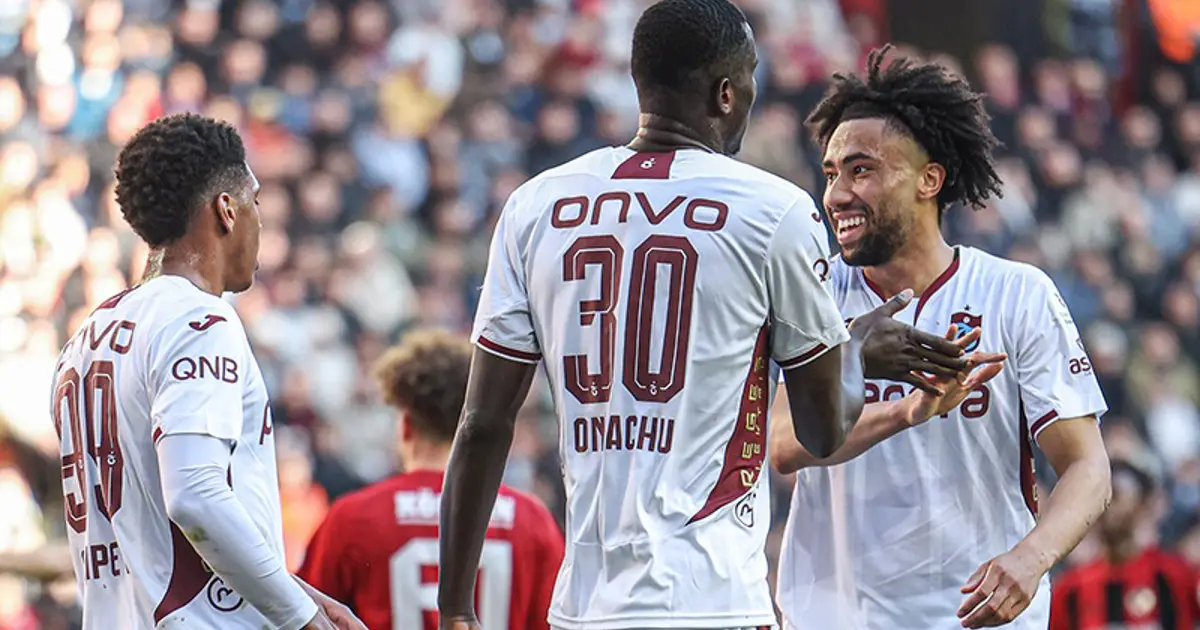 Trabzonspor, Gaziantep'te iki dakikada geri döndü