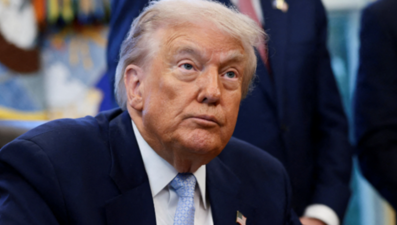 Trump, Venezuela hava sahasının kapatılacağını açıkladı