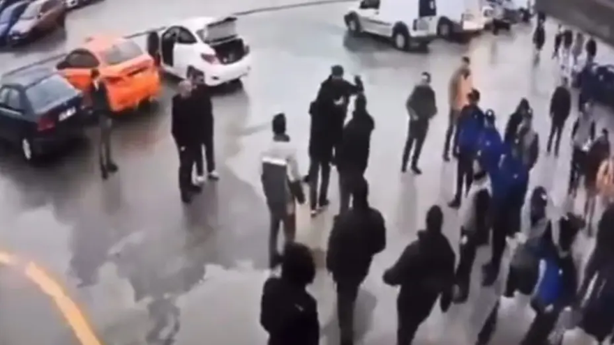 Ankara'da polisin hayatını kaybettiği olay. Bakanlık iki başmüfettiş ve üç denetçi görevlendirdi Ankara'da polisin hayatını kaybettiği olay. Bakanlık iki başmüfettiş ve üç denetçi görevlendirdi