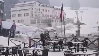 1 Mayıs sabahına kar sürpriziyle uyandılar: Yarın da devam edecek